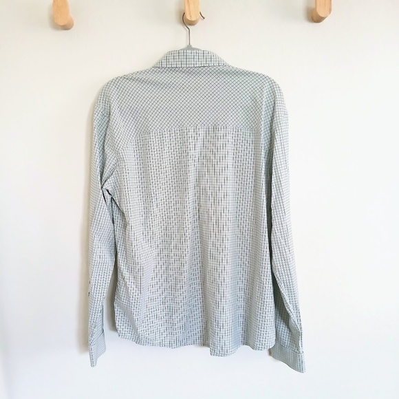 Simms Stone Cold Fishing Shirt - Picture 2 of 5